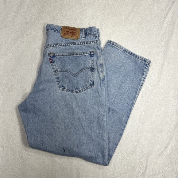 Vintage Levi's 550 Relaxed Fit Light Wash Denim Jeans Men's Size 38x30 - Picture 1 of 10